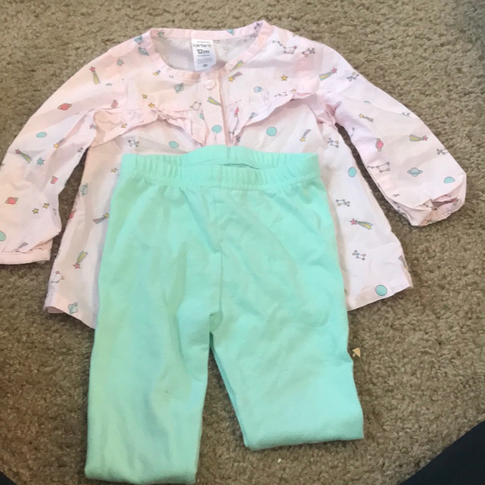 Girl universe shirt and matching pants